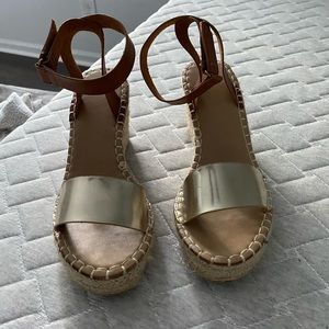 Brown wedges with silver top